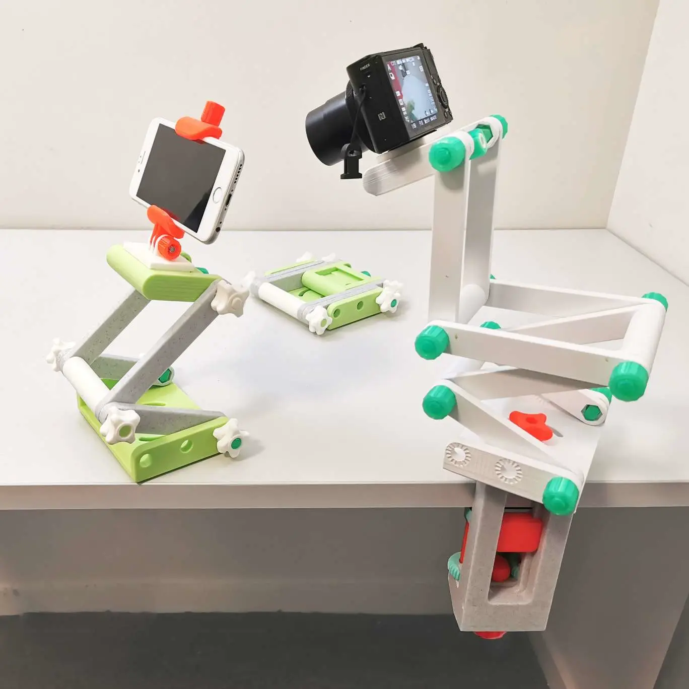 Bronvoorbeeld van het 3D-model base tipo brazo  door tomy trengher