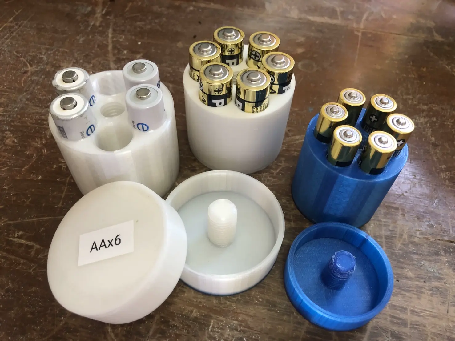 Bronvoorbeeld van het 3D-model Battery Box door Eric Lee