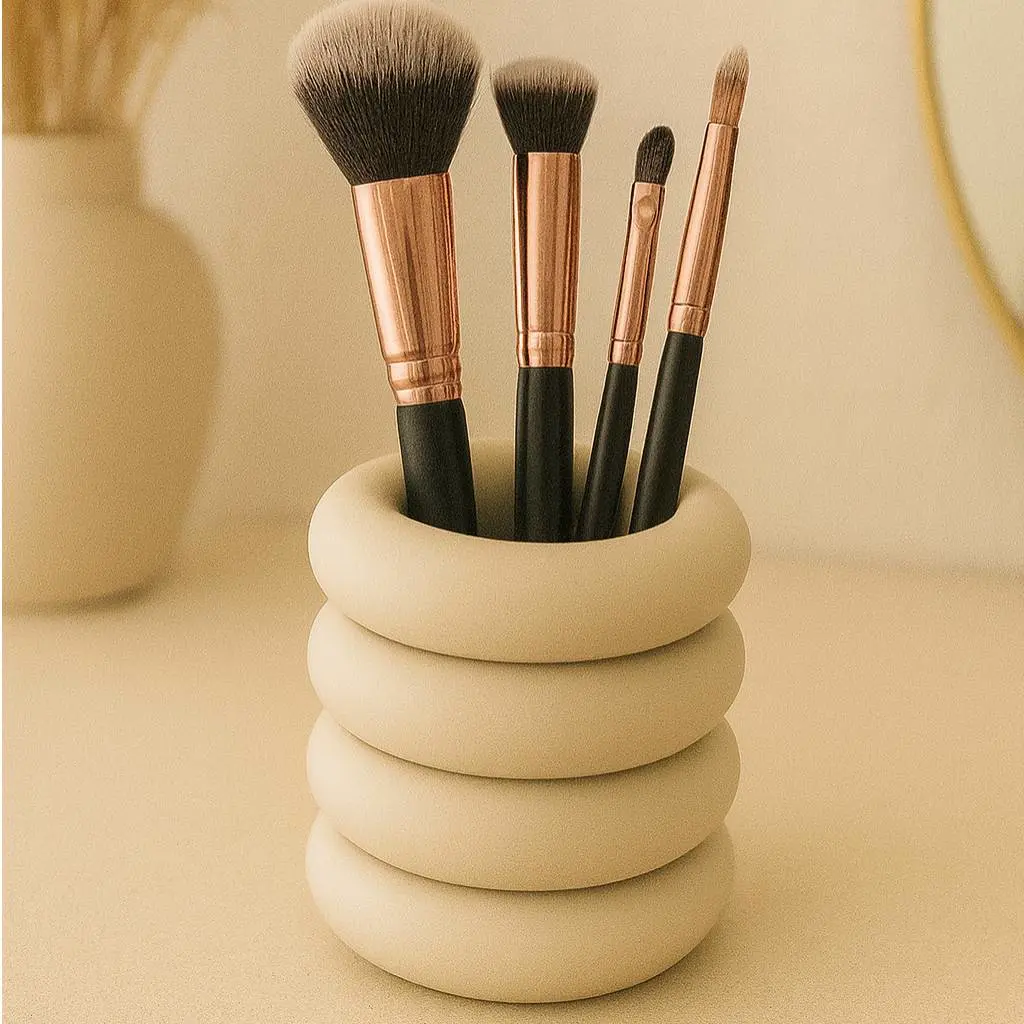 Bronvoorbeeld van het 3D-model Brush Organizer Oponka - MOKA Design door MOKADesign