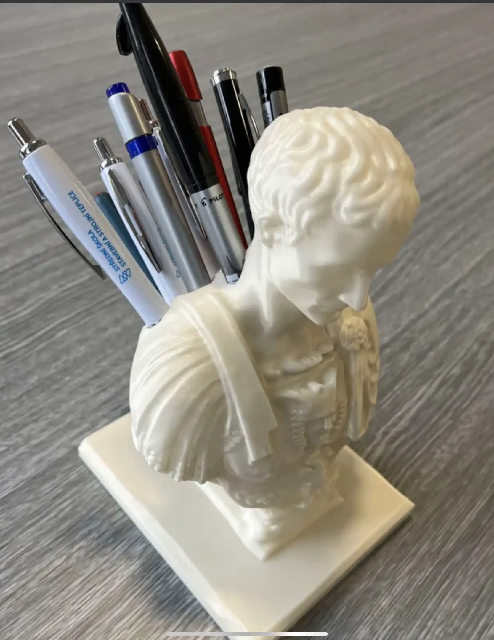 Bronvoorbeeld van het 3D-model Caesar bust door Dreamcrusherender5si