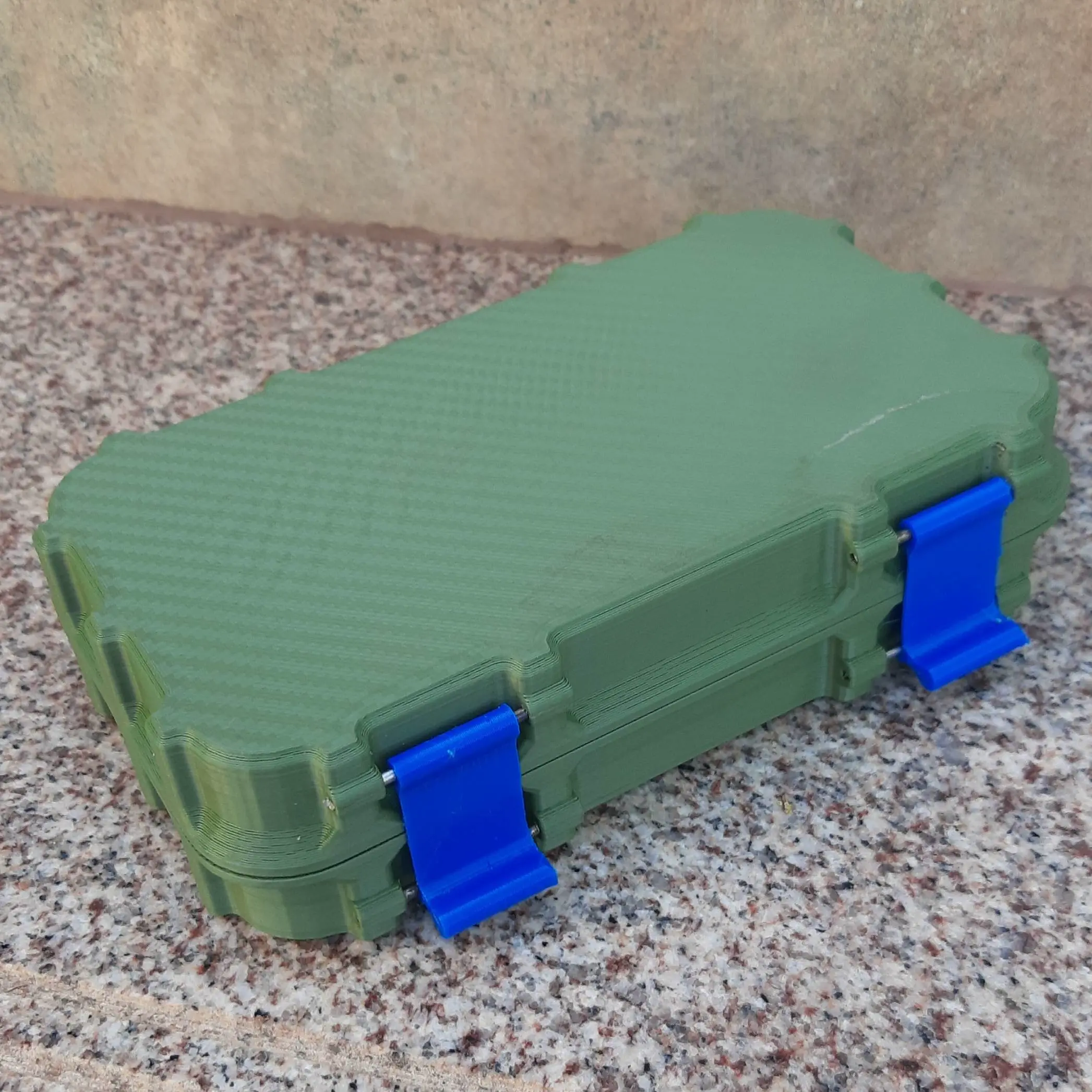 Bronvoorbeeld van het 3D-model Clamp Meter Rugged Case door Cascao