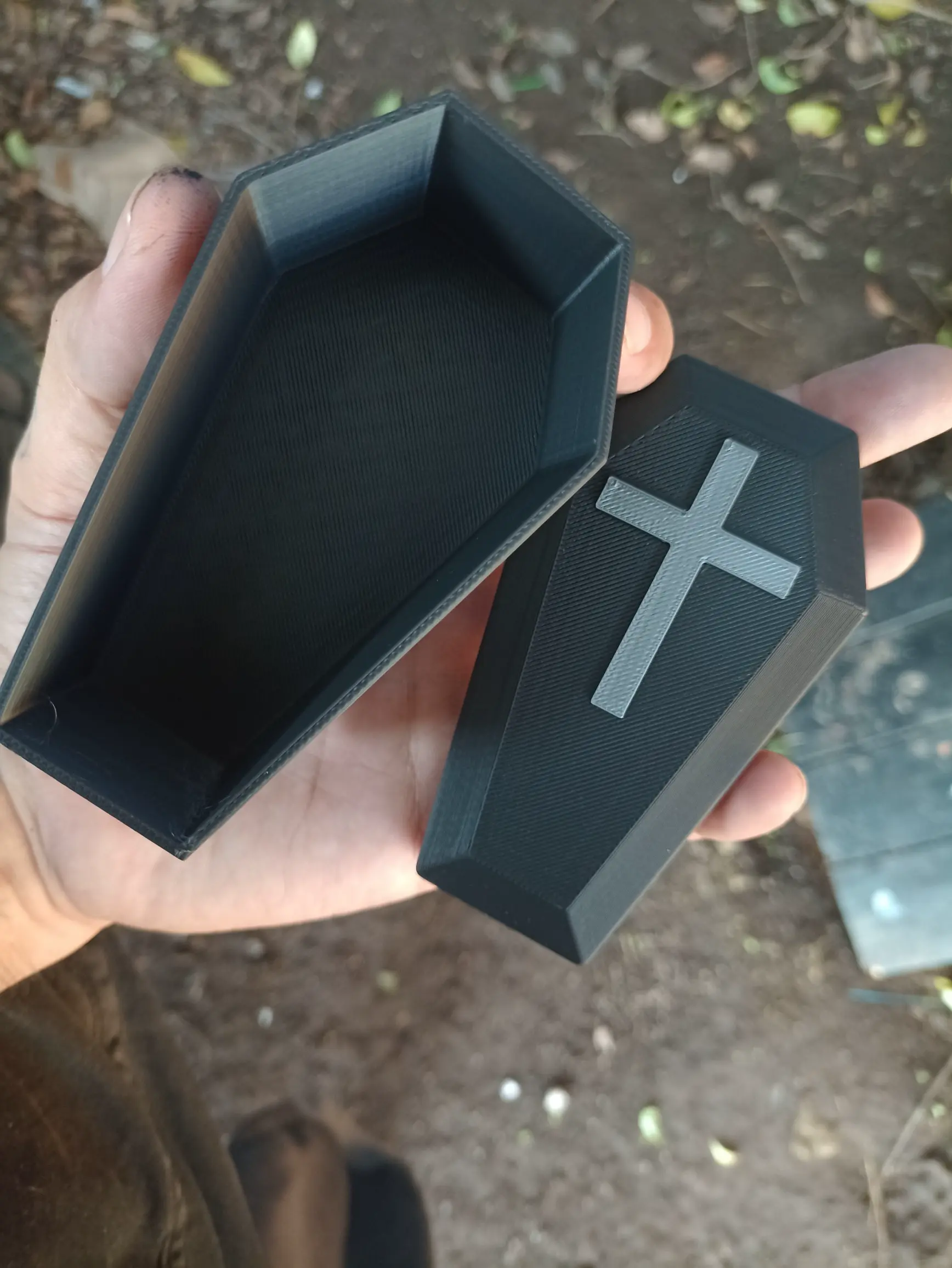 Bronvoorbeeld van het 3D-model Coffin Box - Gothic. door TRXDTH