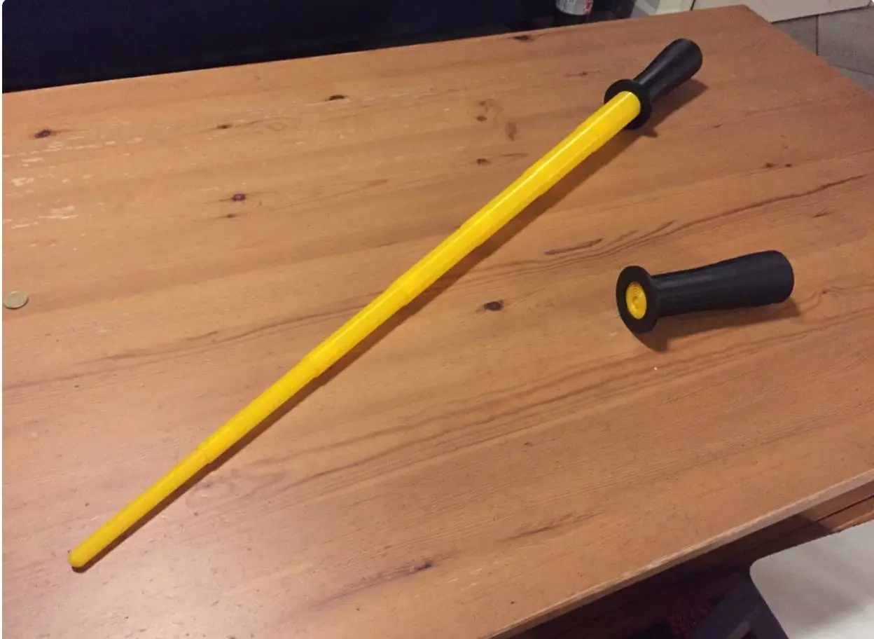 Source preview of the collapsible sword 3D model by Yusuf Kaya