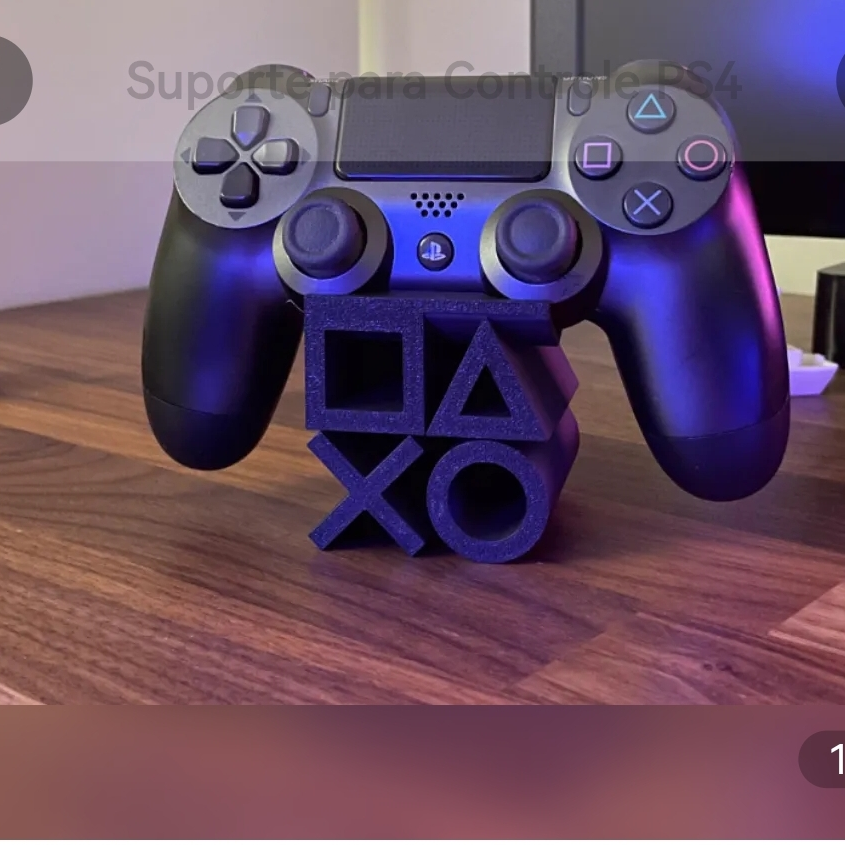 Bronvoorbeeld van het 3D-model controle ps4 formas door Tamara Dihl