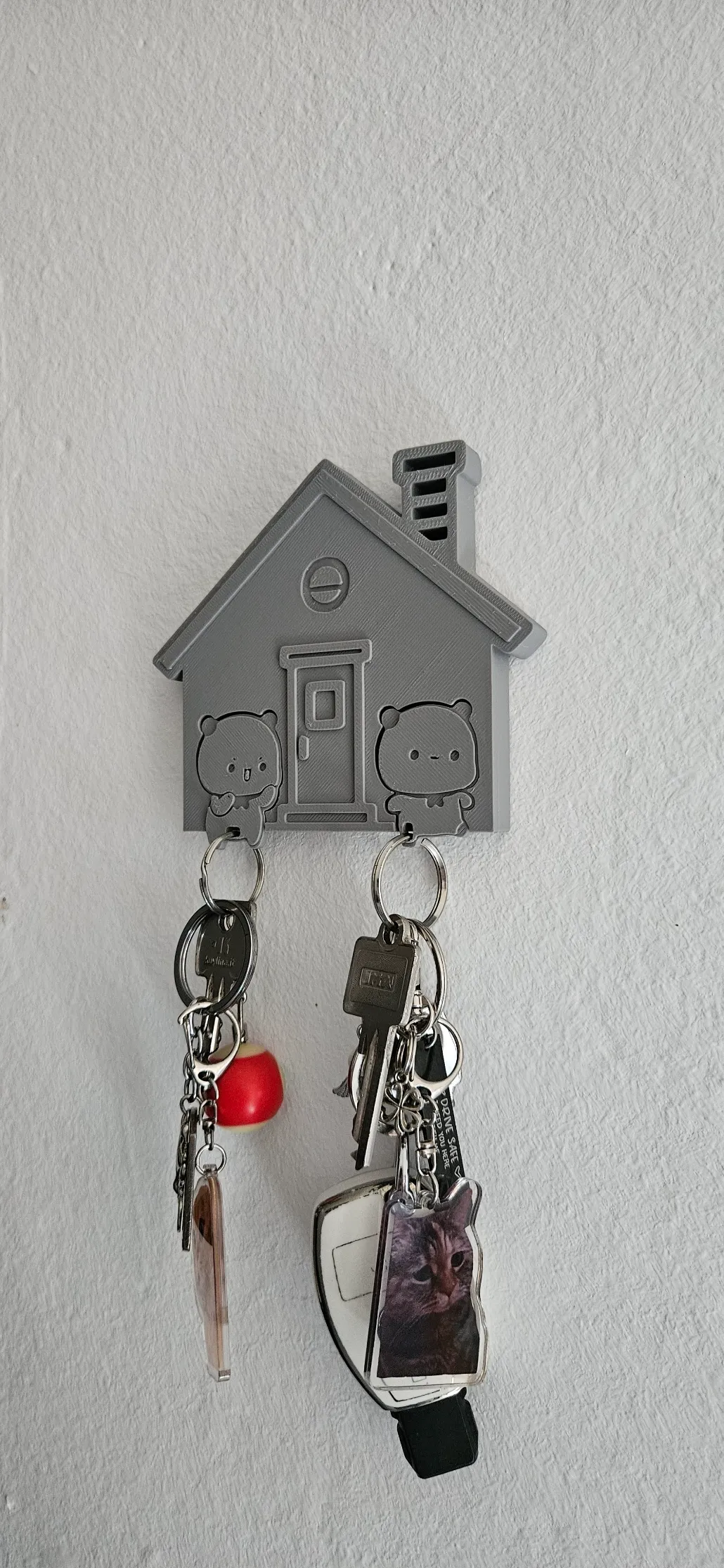 Bronvoorbeeld van het 3D-model Couple keychain and wall holder - Bubu and Dudu door Lugec