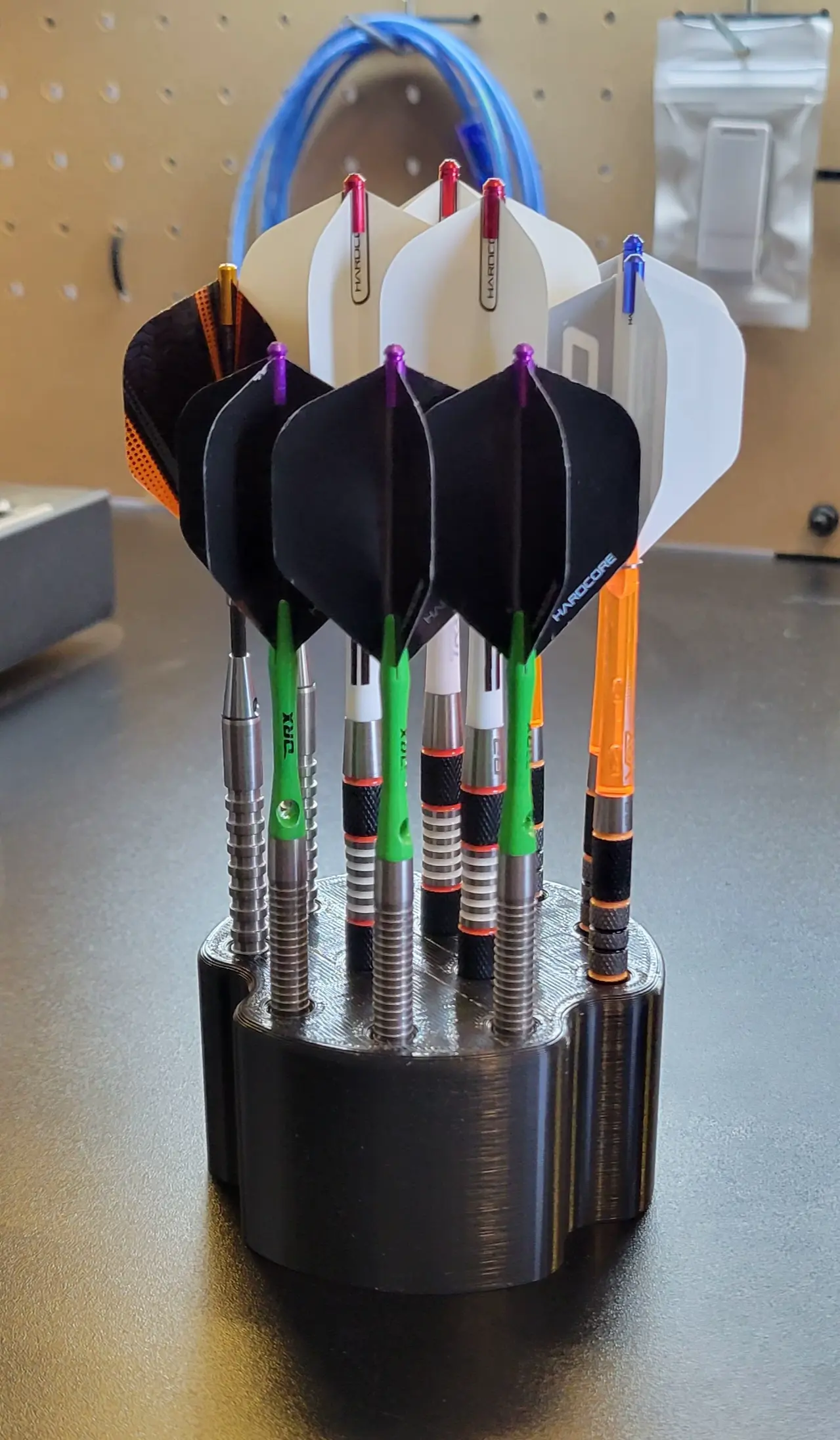 Bronvoorbeeld van het 3D-model Dart Holder door Controls
