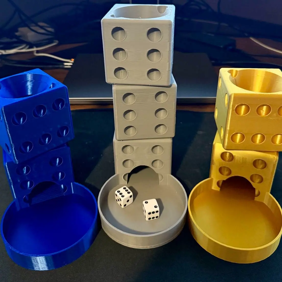 Source preview of the Dice Rolling Tower 3D model by BombCrater