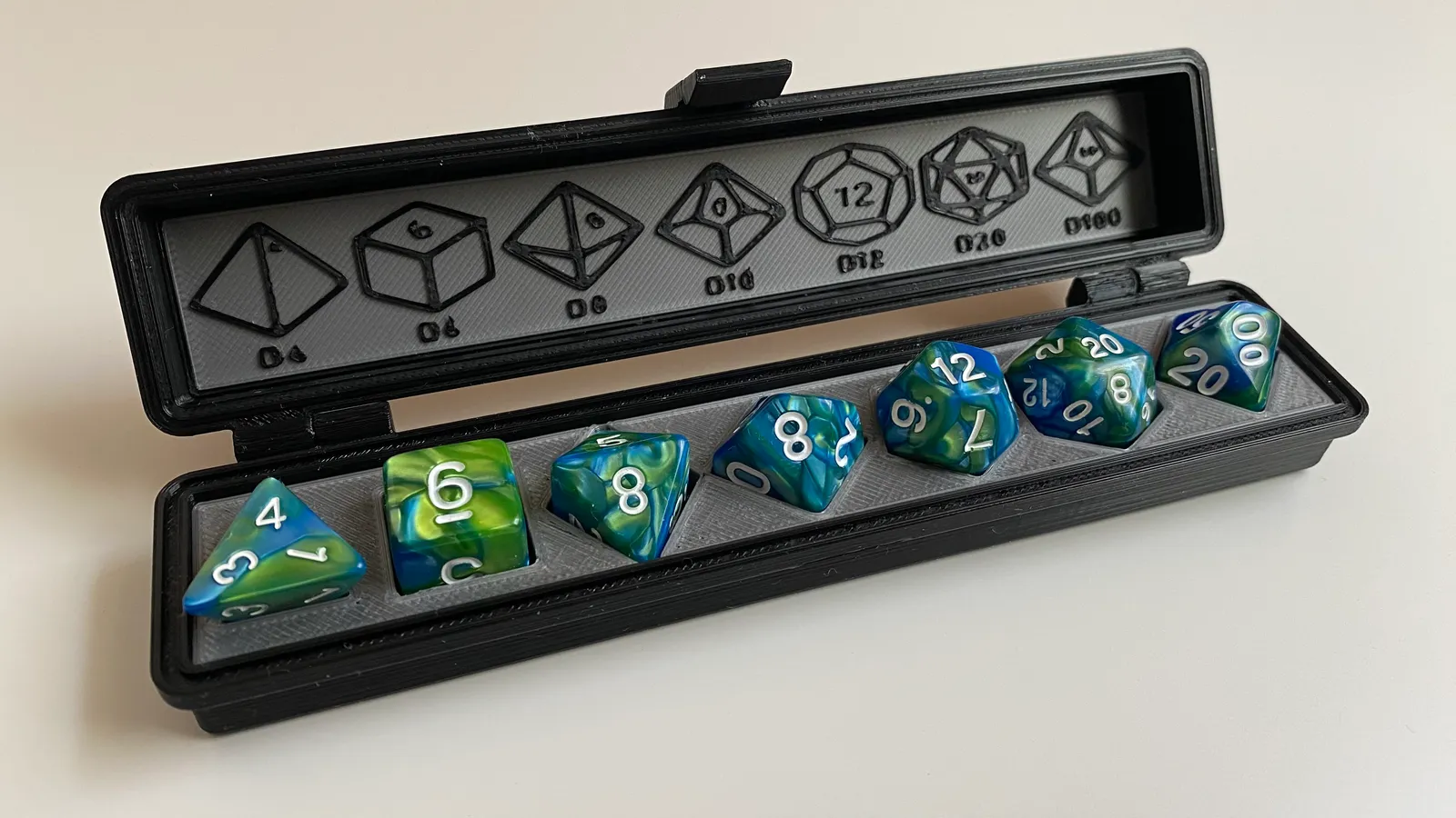 Source preview of the DnD Dice Case 3D model by DnD_Geek