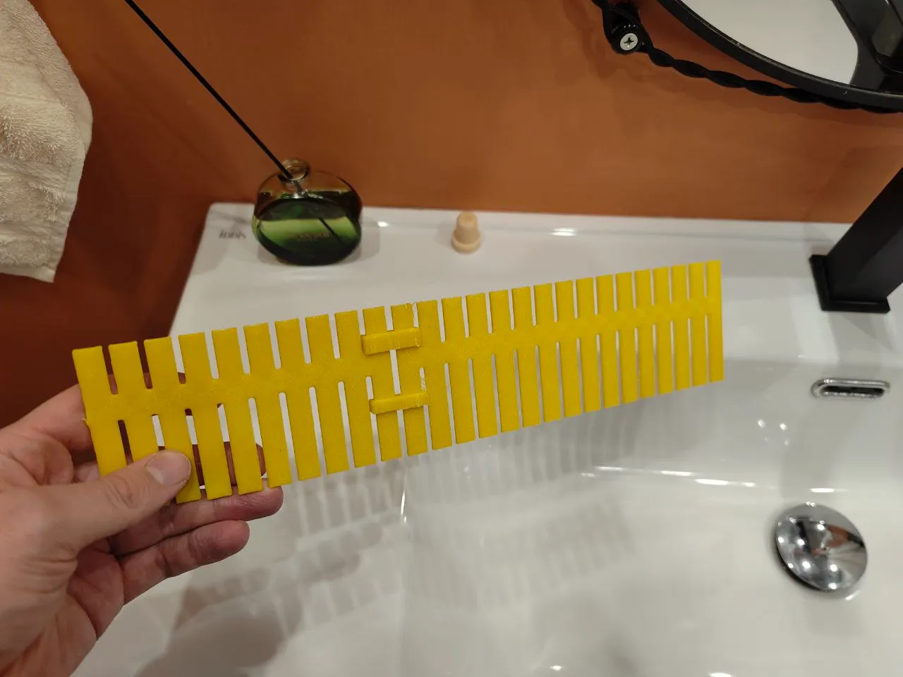 Bronvoorbeeld van het 3D-model Drawer organizer door Terentev Daniel