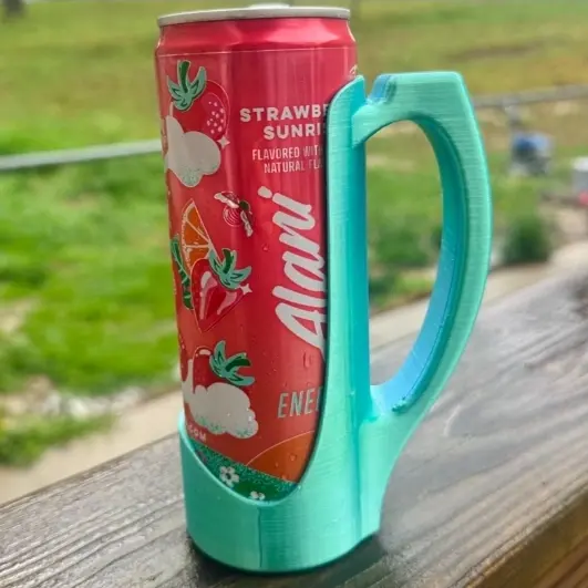 Bronvoorbeeld van het 3D-model energy drink holder door STL LAB