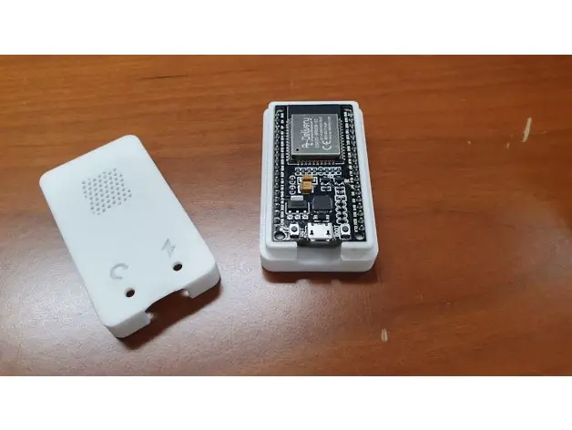 Bronvoorbeeld van het 3D-model Esp32 Case Cover door Treenity