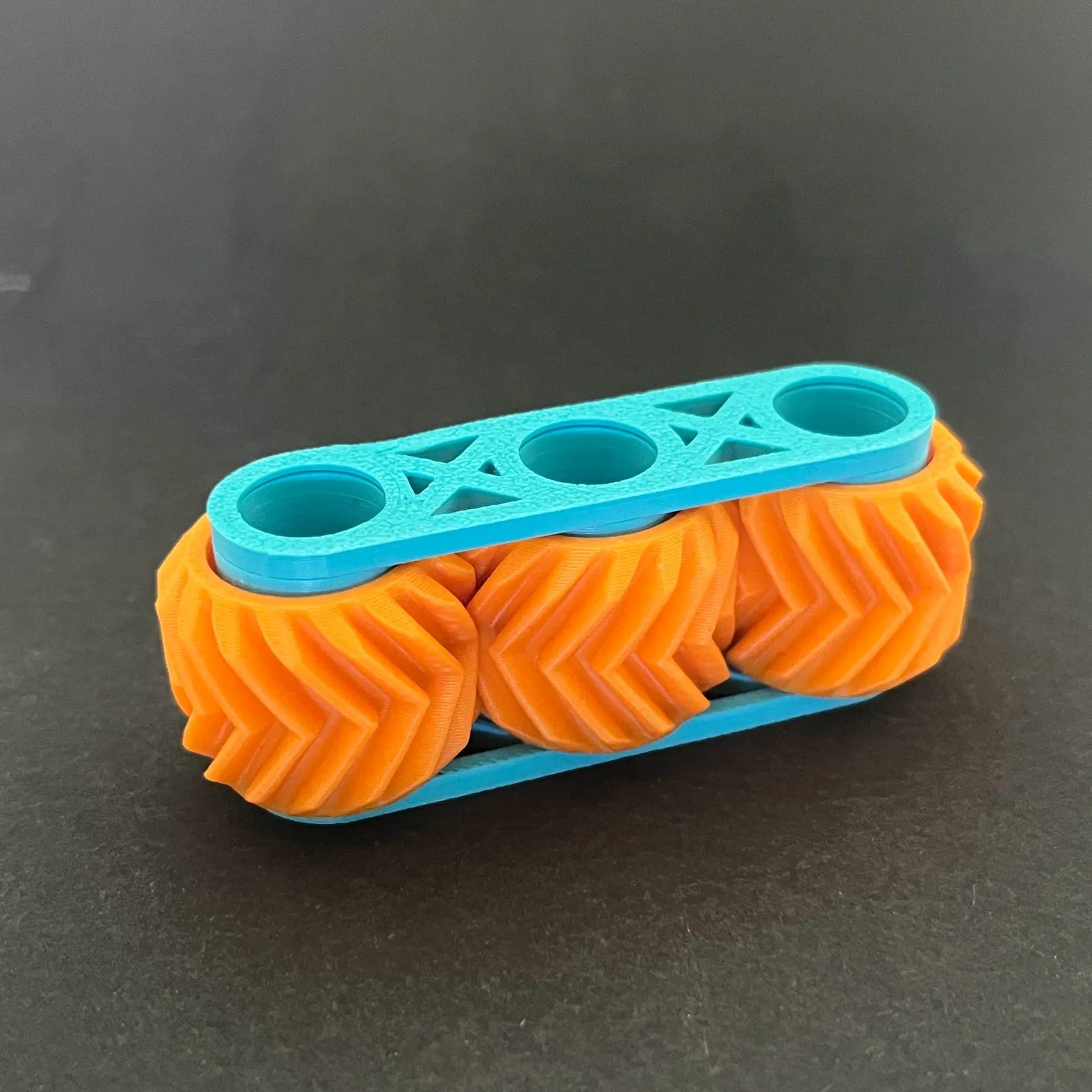 Bronvoorbeeld van het 3D-model Fidget gear door MakerMania