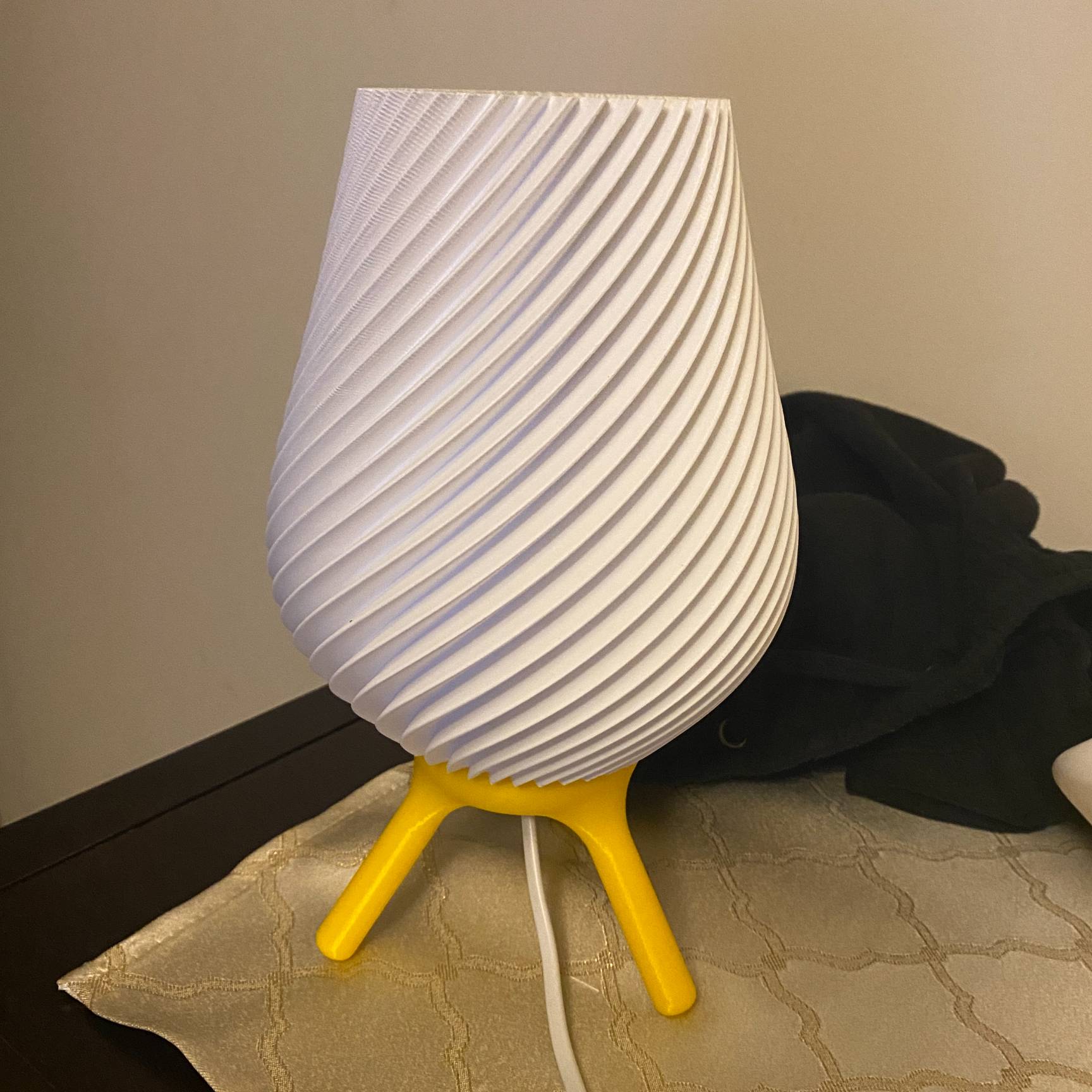 Source preview of the First Lamp 3D model by Pedro Mendonça
