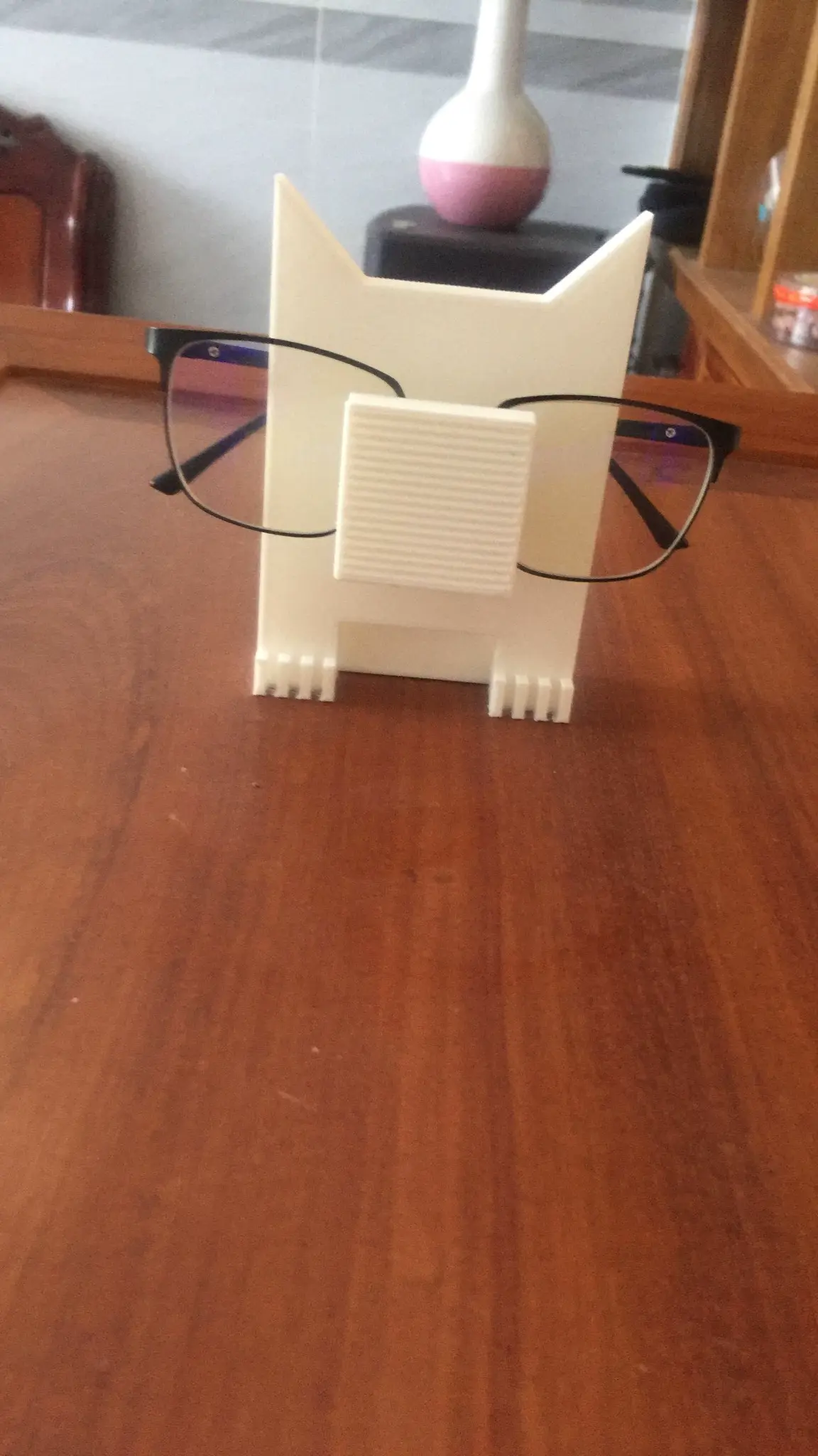 Bronvoorbeeld van het 3D-model Glasses Holder door Cuong0103