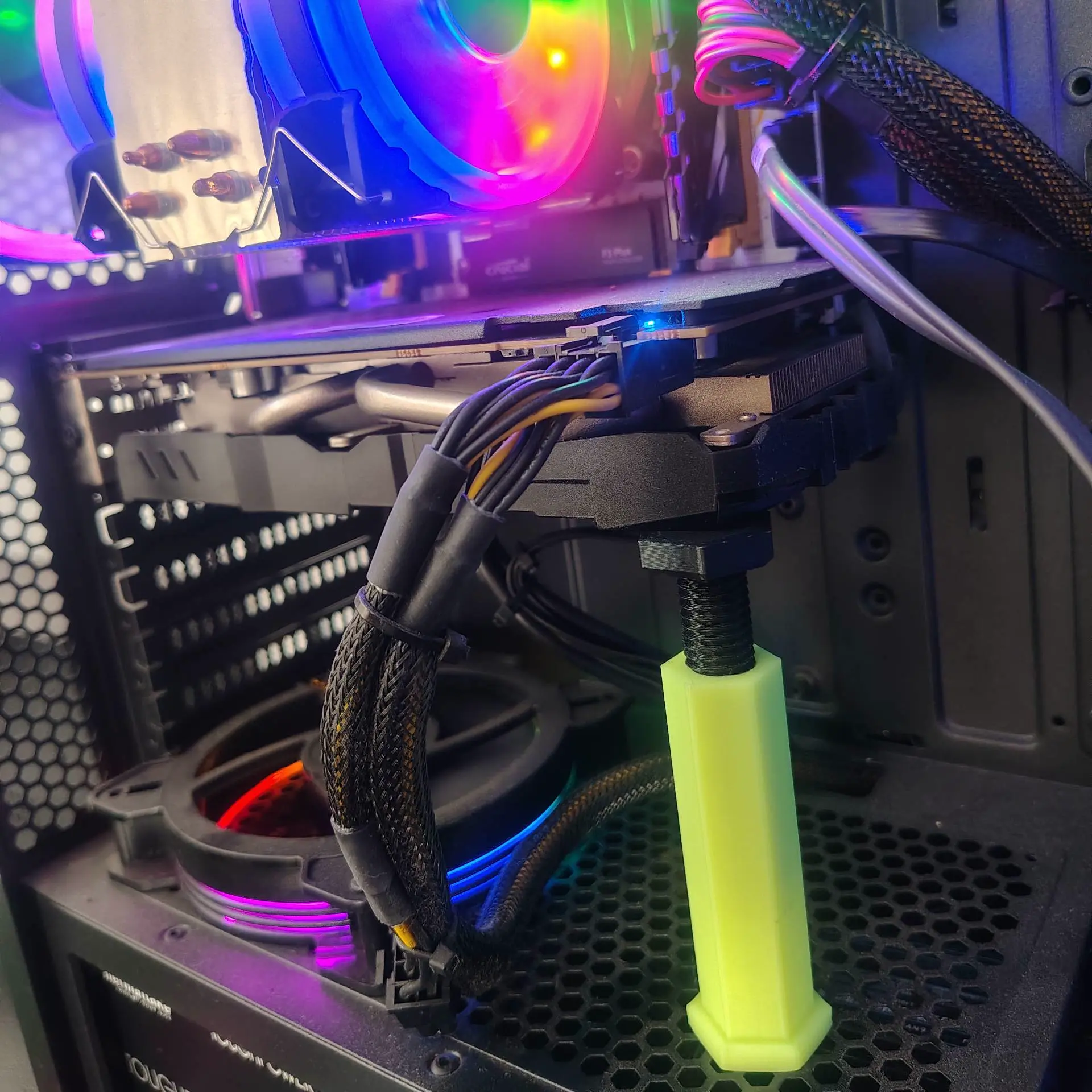 Source preview of the GPU Support for Various Graphics Card Sizes 3D model by J Alex Sparza