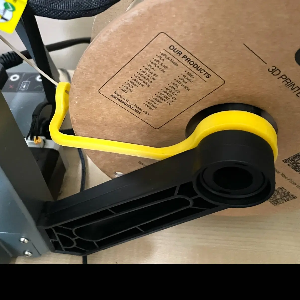 Bronvoorbeeld van het 3D-model guía para filamento ender 3v3 door Ajrb22121991