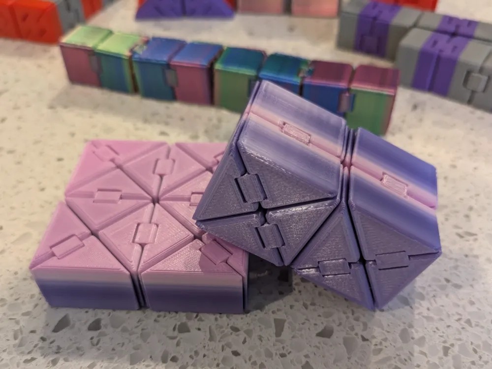 Bronvoorbeeld van het 3D-model hahaha hahaha cube door Yuri_rando