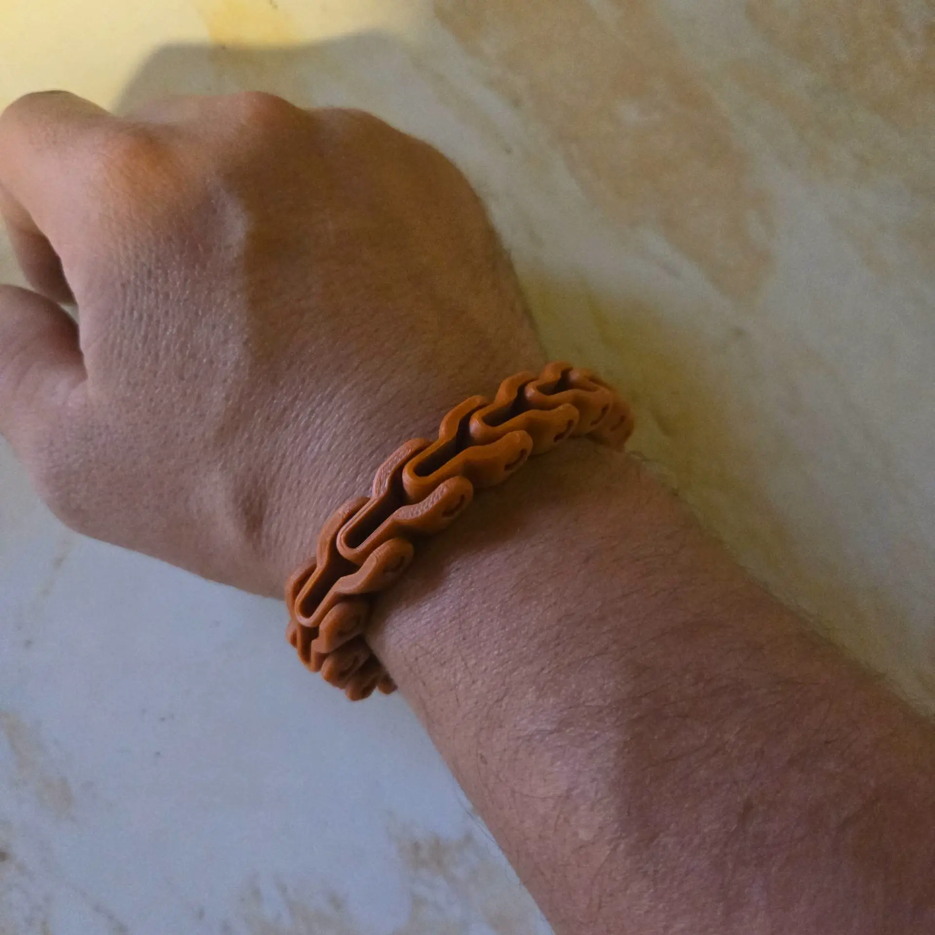 Source preview of the Half-link Fidget Bracelet 3D model by Ebabalonay