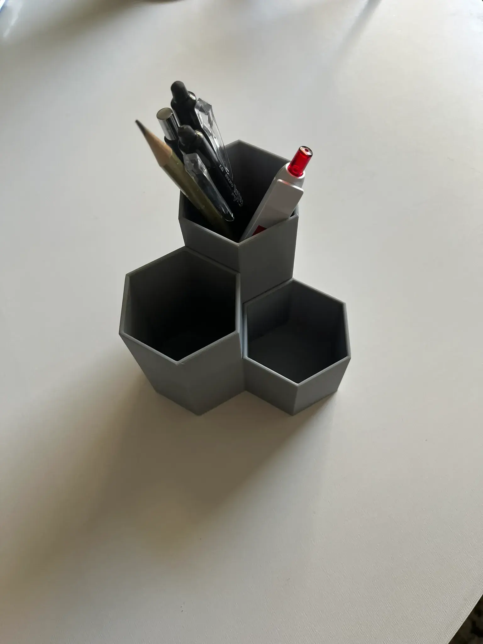 Source preview of the Hex Penholder 3D model by Wallen2000