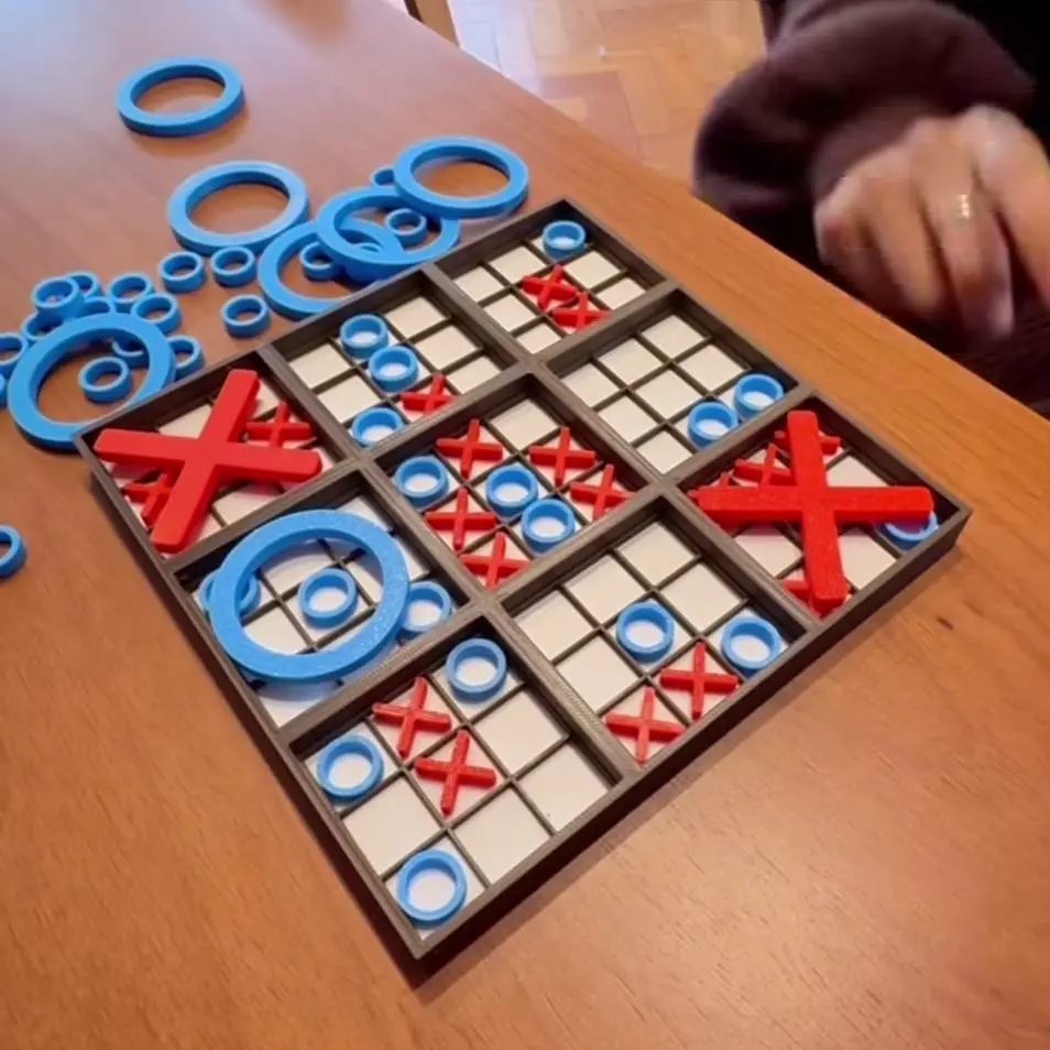 Bronvoorbeeld van het 3D-model jogo galo em 9 vezes door maluko3d