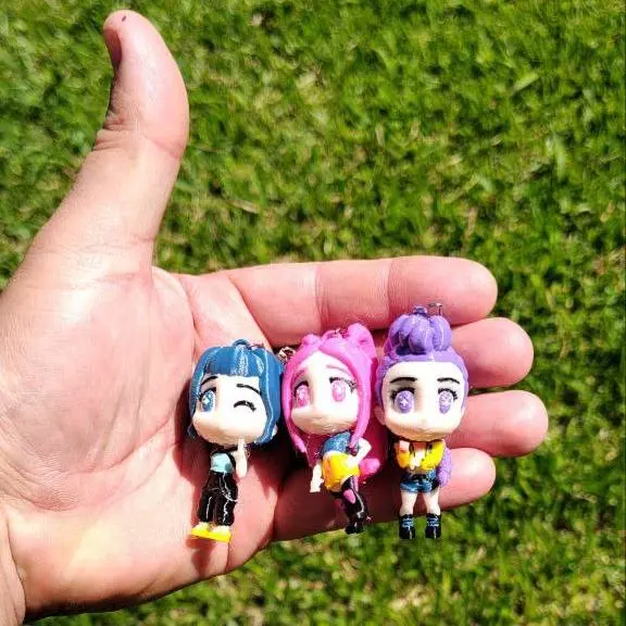 Source preview of the K-POP KEYCHAINS 3D model by Unlimit.3d