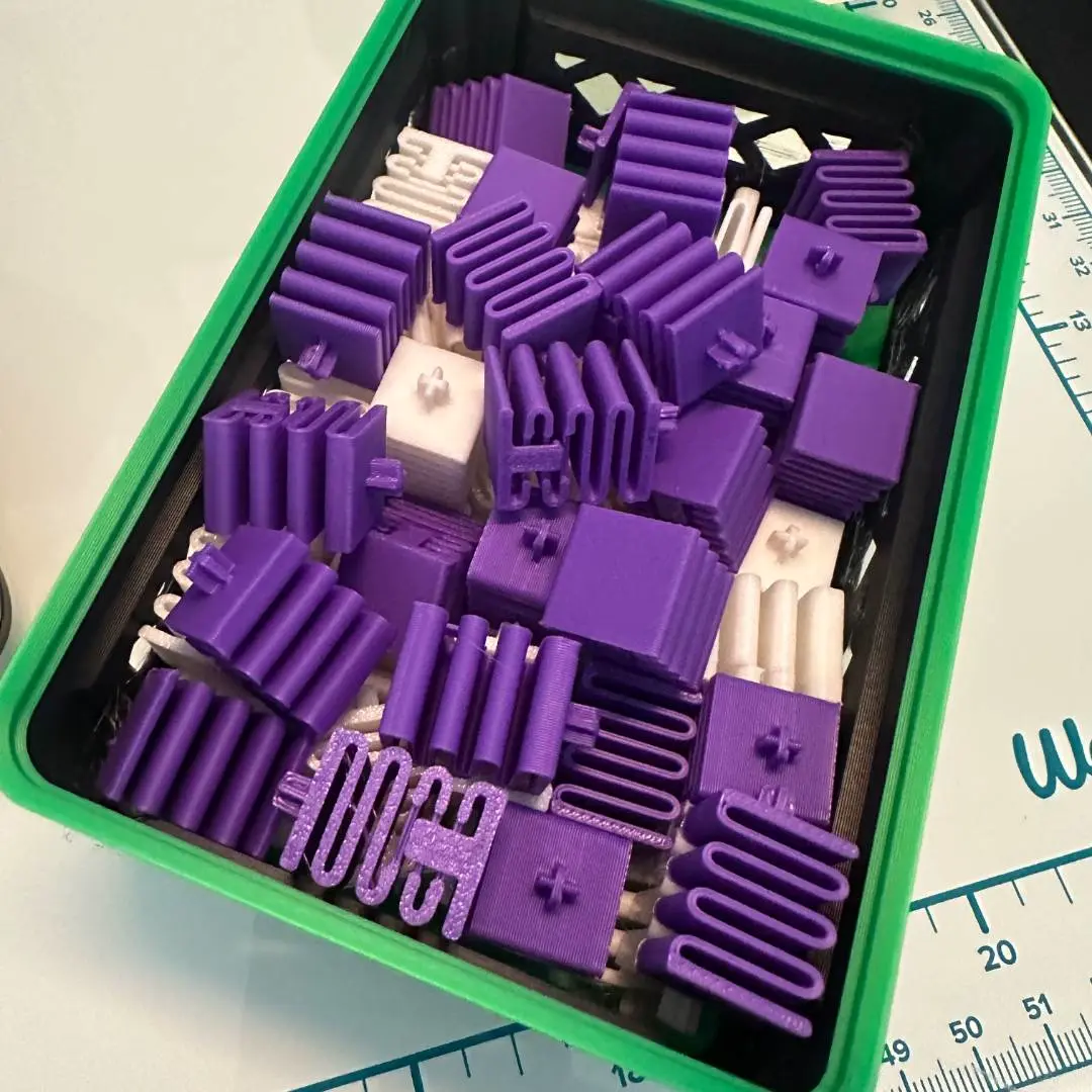 Bronvoorbeeld van het 3D-model Keyboard clicker Fidget door Pavel Radiоnov