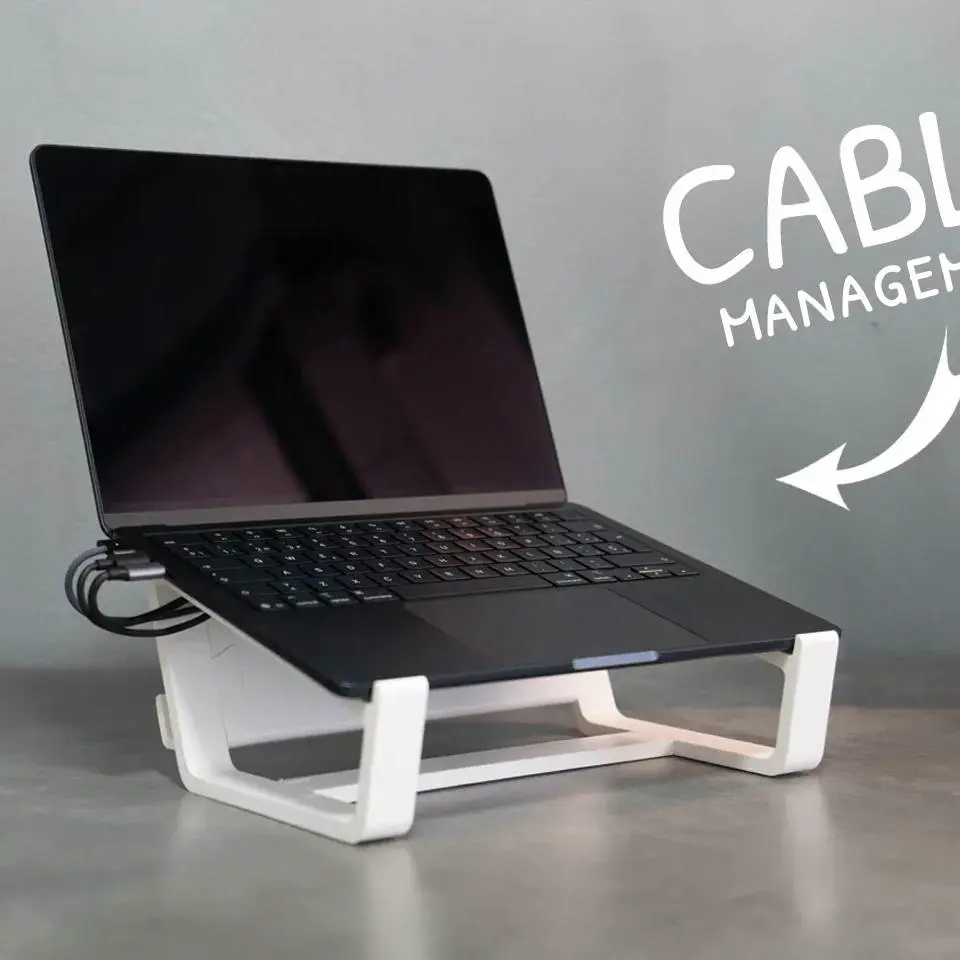 Bronvoorbeeld van het 3D-model LAPTOP STAND (With cable management) door theprintxss