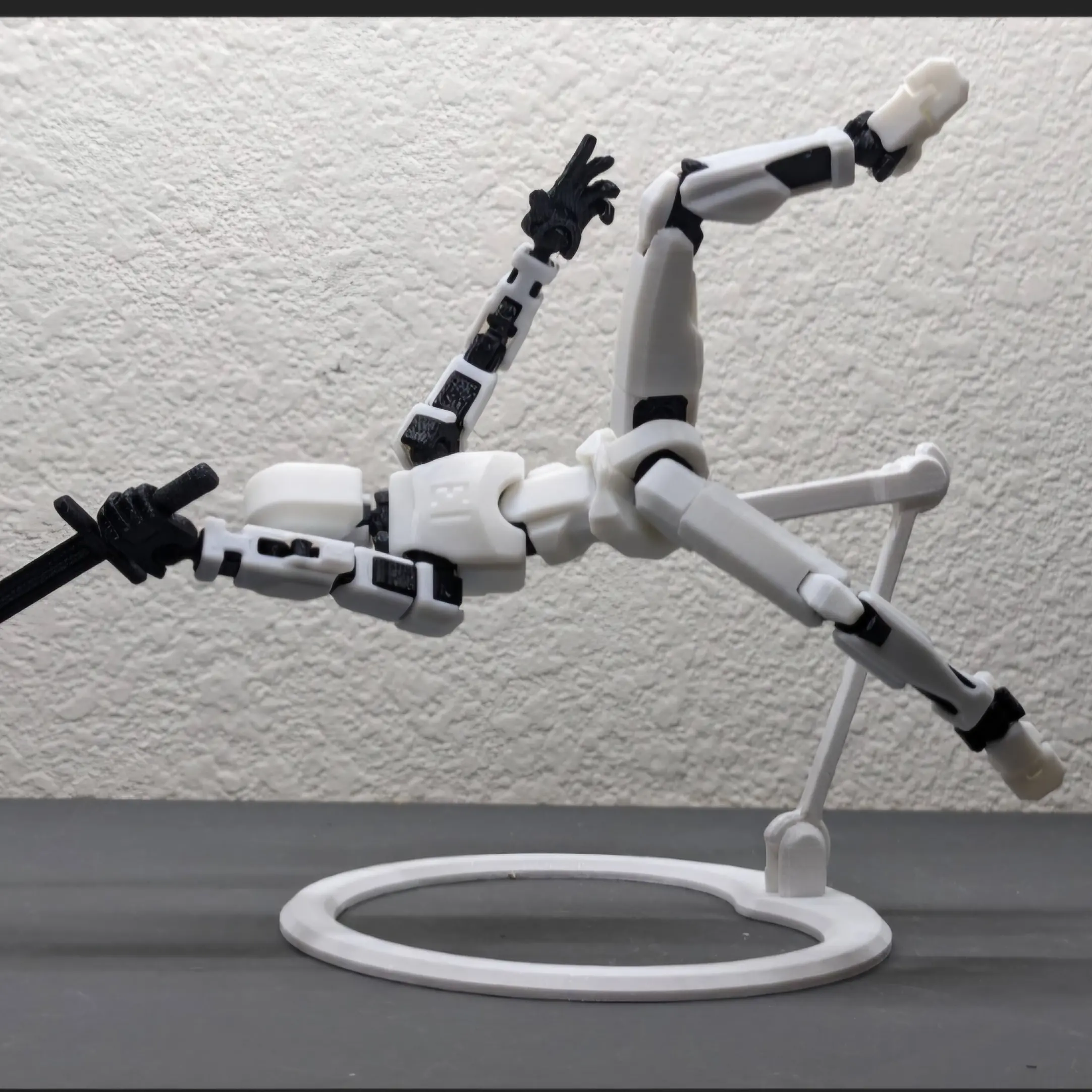 Bronvoorbeeld van het 3D-model locking stand dummy 13 door LeBron