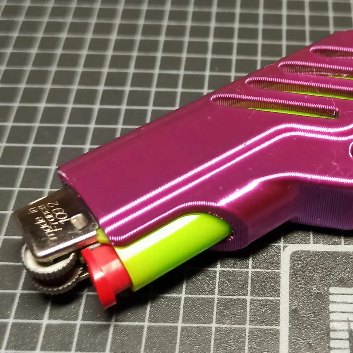 Bronvoorbeeld van het 3D-model Lots of random Lighter sleeves door DukeKoalaCatIII