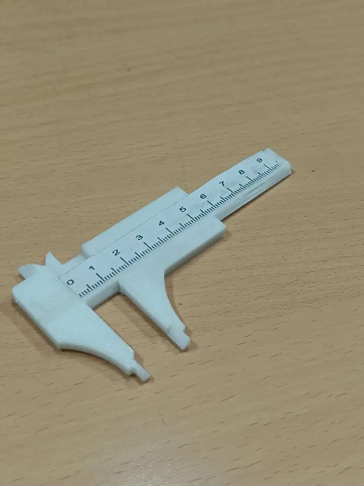 Bronvoorbeeld van het 3D-model mini caliper door Pavan Devatwal