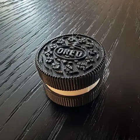 Bronvoorbeeld van het 3D-model Oreo Clicker door Pboink44