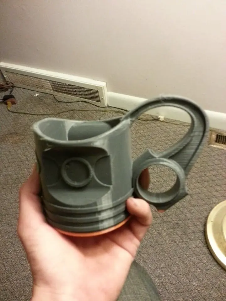 Source preview of the Piston Cup 3D model by Bmerkin