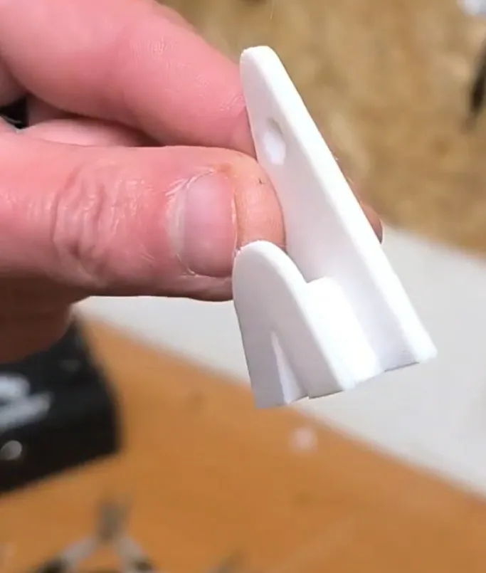 Source preview of the Pliers Wall Holder Mount 3D model by steve3D