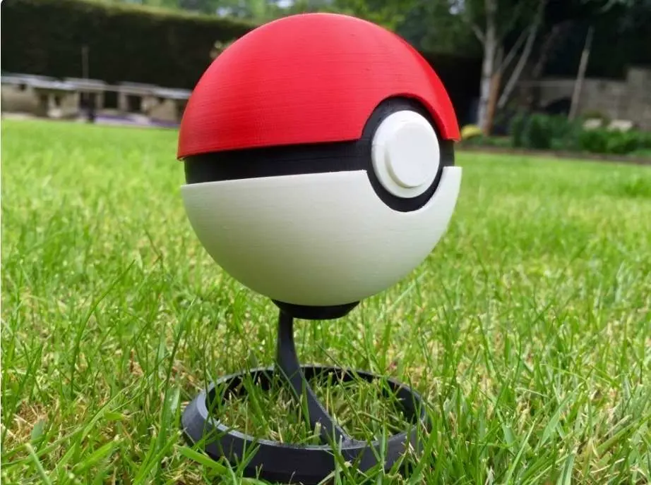 Source preview of the Pokeball Pokémon 3D model by kunningking23