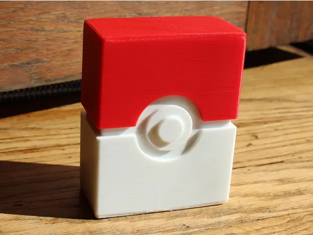 Bronvoorbeeld van het 3D-model Pokemon TCG card box for Official Pokemon sleeves door YEG Squirtle