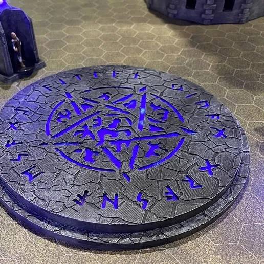 Bronvoorbeeld van het 3D-model Portal Circle door Heeger