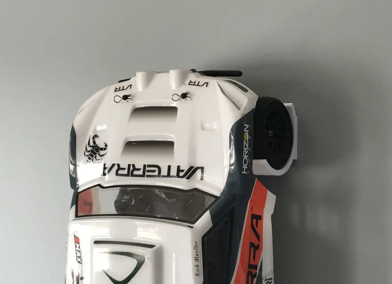 Source preview of the Rc car wall hanger 3D model by Emr918