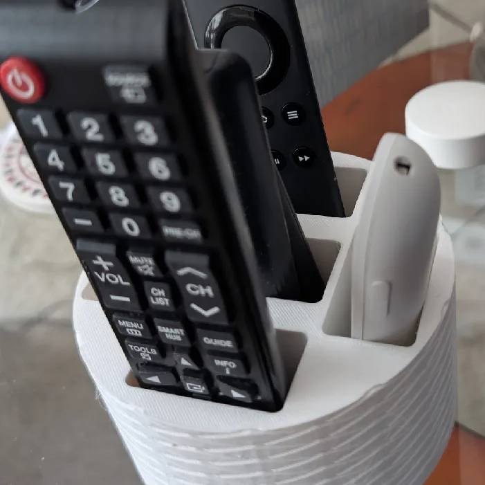 Source preview of the Remote Holder 3D model by DrDrew