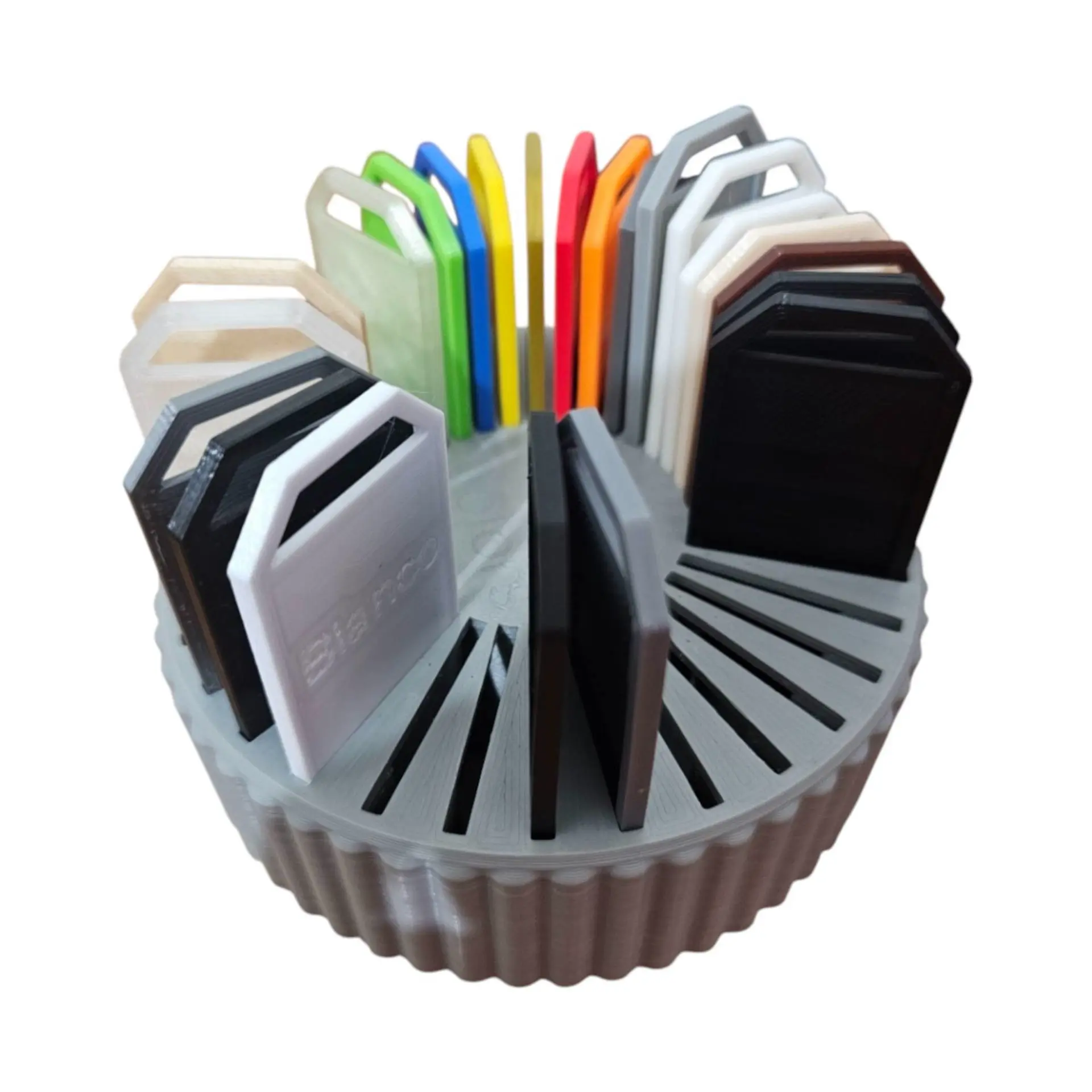 Bronvoorbeeld van het 3D-model Rotating Color Sample Display door En3Duy