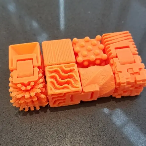Bronvoorbeeld van het 3D-model sensory infinity cube door i5heep5hgger