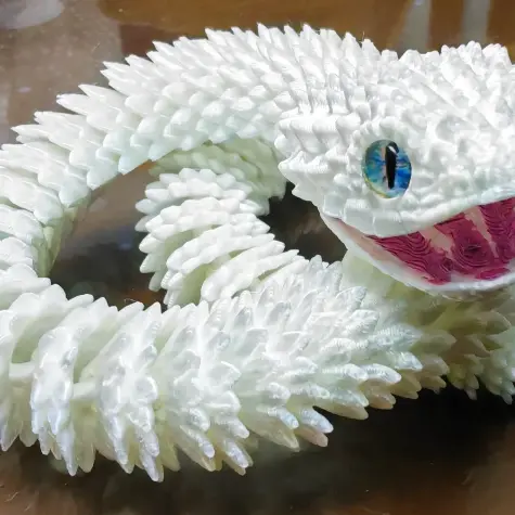 Bronvoorbeeld van het 3D-model snake door haterseverywhere😑