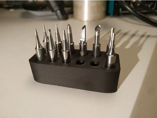 Bronvoorbeeld van het 3D-model Soldering Tip Holder door Treenity