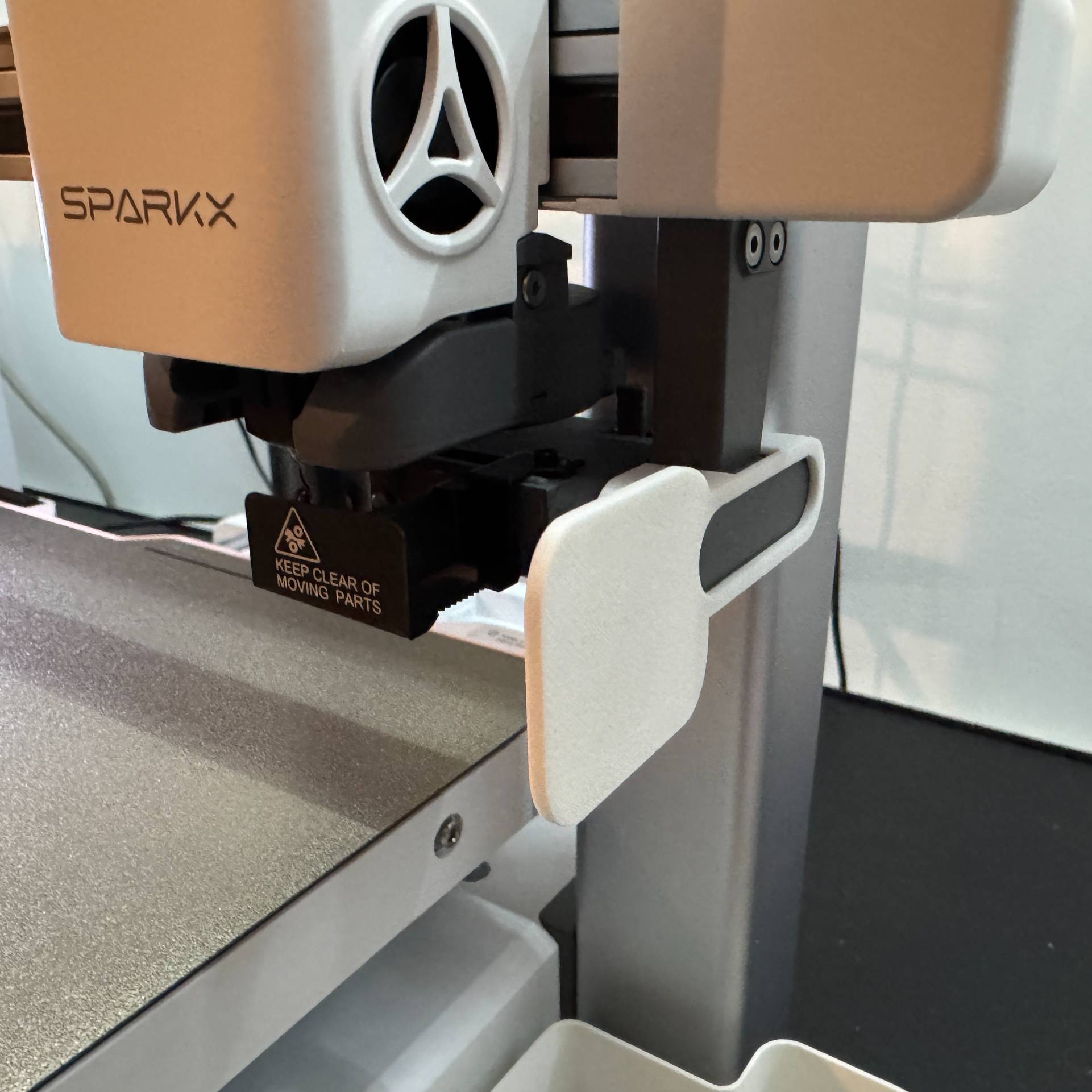 Bronvoorbeeld van het 3D-model SPARKX i7 Poop Deflector door Bald Prints