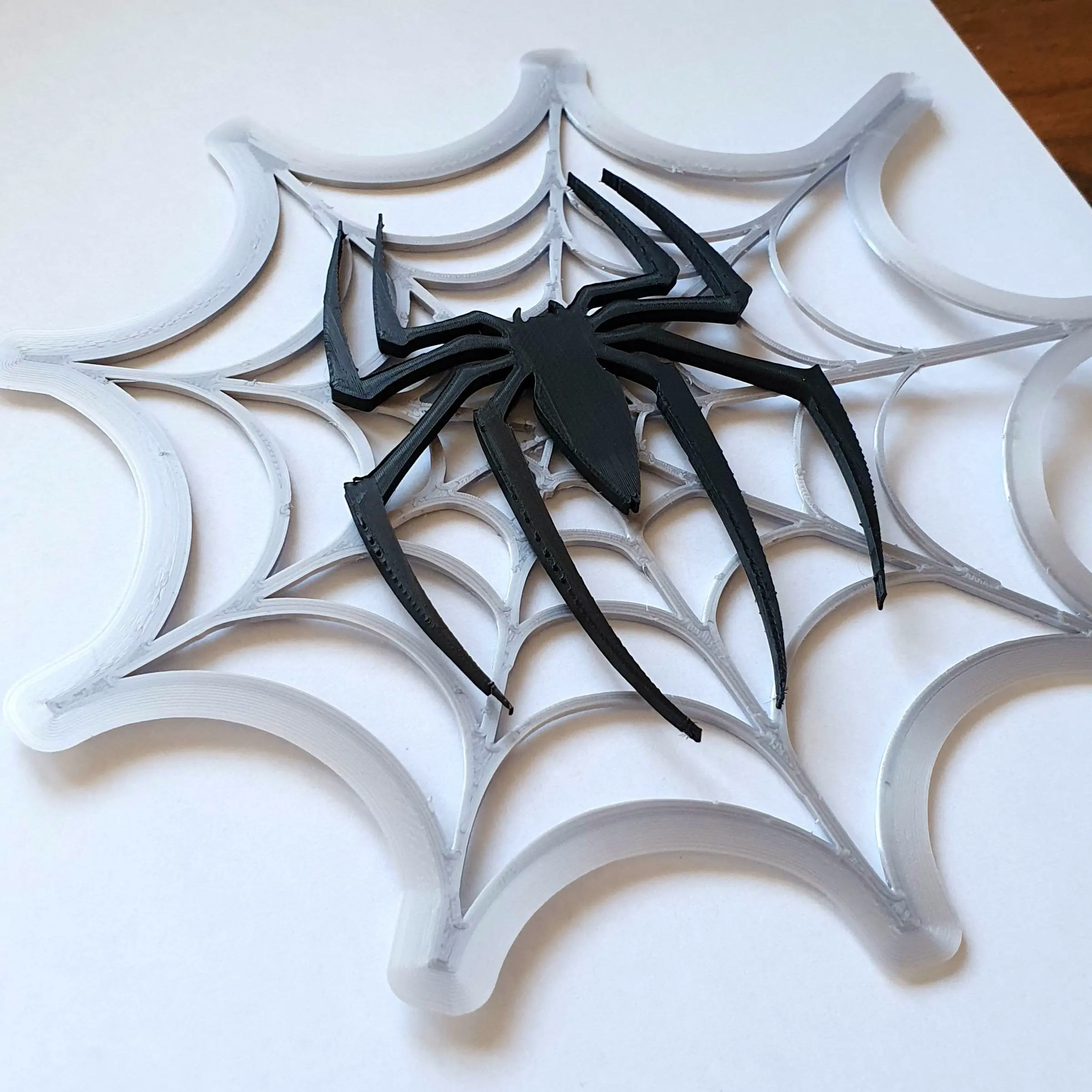 Bronvoorbeeld van het 3D-model Spider Web Halloween Decoration door AndyS44