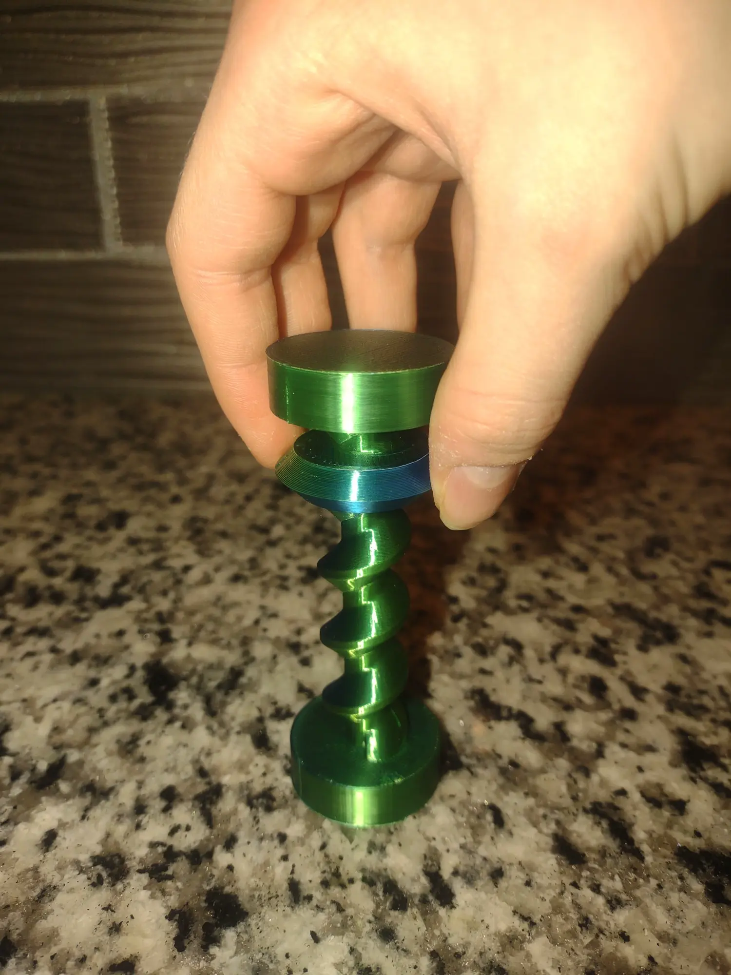 Bronvoorbeeld van het 3D-model Spiral screw fidget toy door Jayse's3Dprints