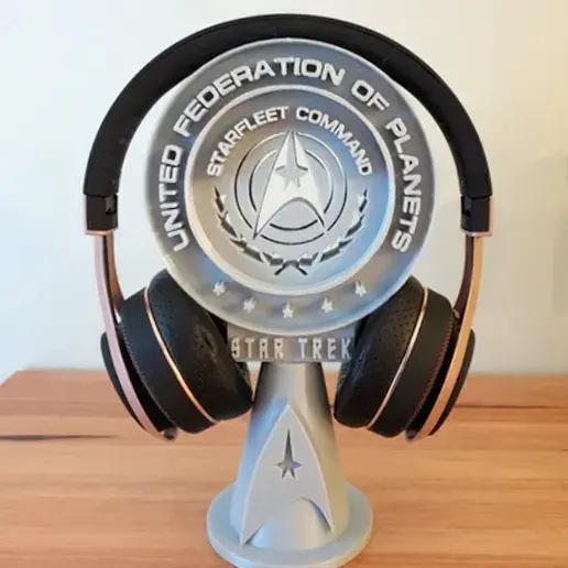 Bronvoorbeeld van het 3D-model Star Trek headphones holder door s20theforce