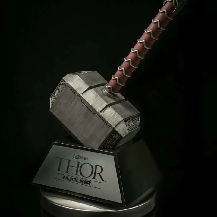 Bronvoorbeeld van het 3D-model Thor Hammer full scale,small and large printers door Plastic Forge