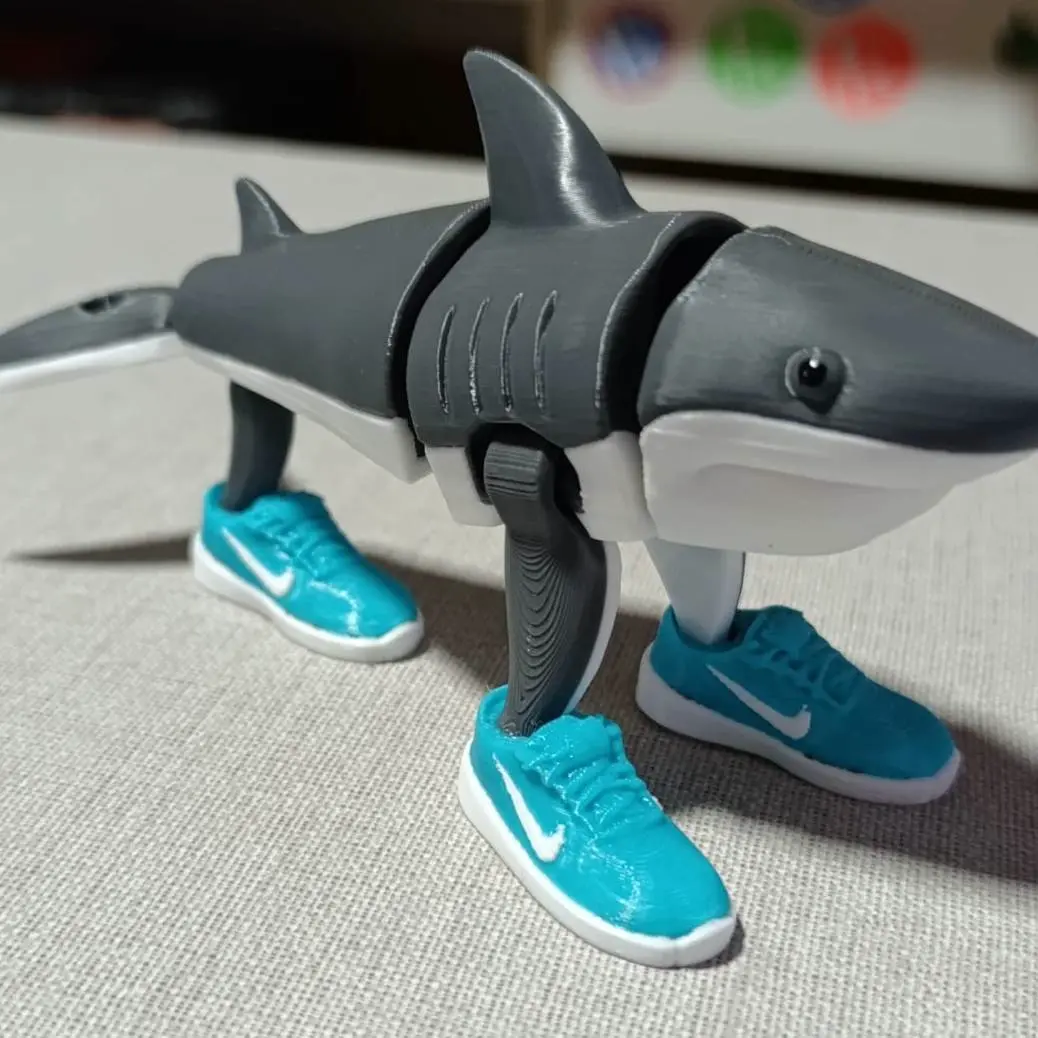 Source preview of the Tralalero tralala shark brainrots 3D model by Florju 