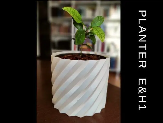 Source preview of the Vase / Pot Planter 4 Size 3D model by farid1991