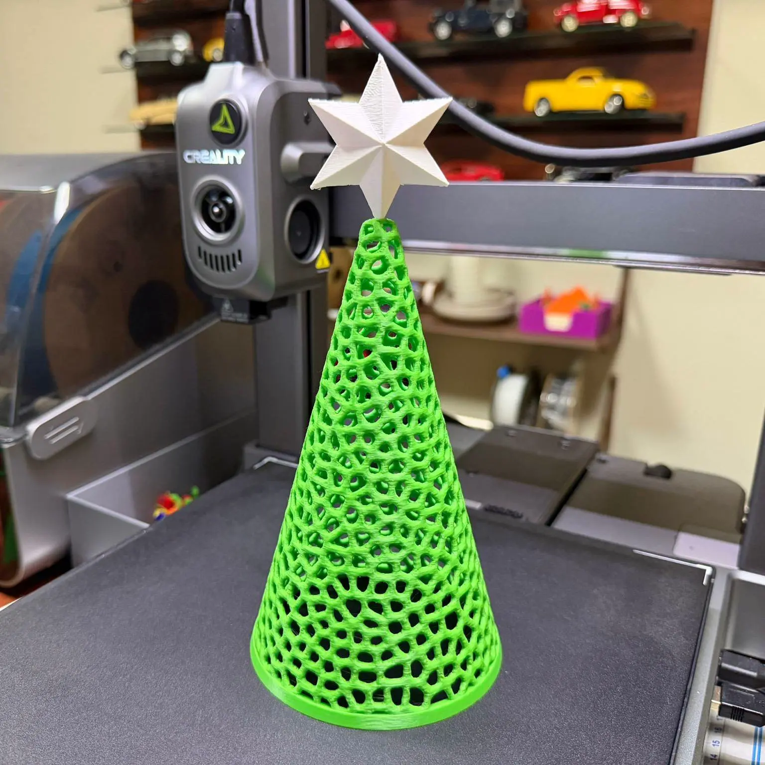 Source preview of the VORONOI CHRISTMAS TREE 3D model by JUAN PARDO VILARIÑO
